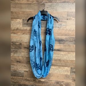 Tar Heels Scarf